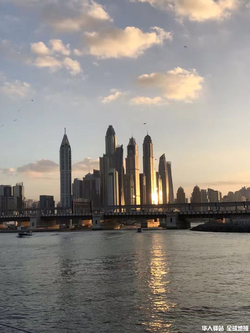 12月夕阳下的迪拜码头 Dubai Marina